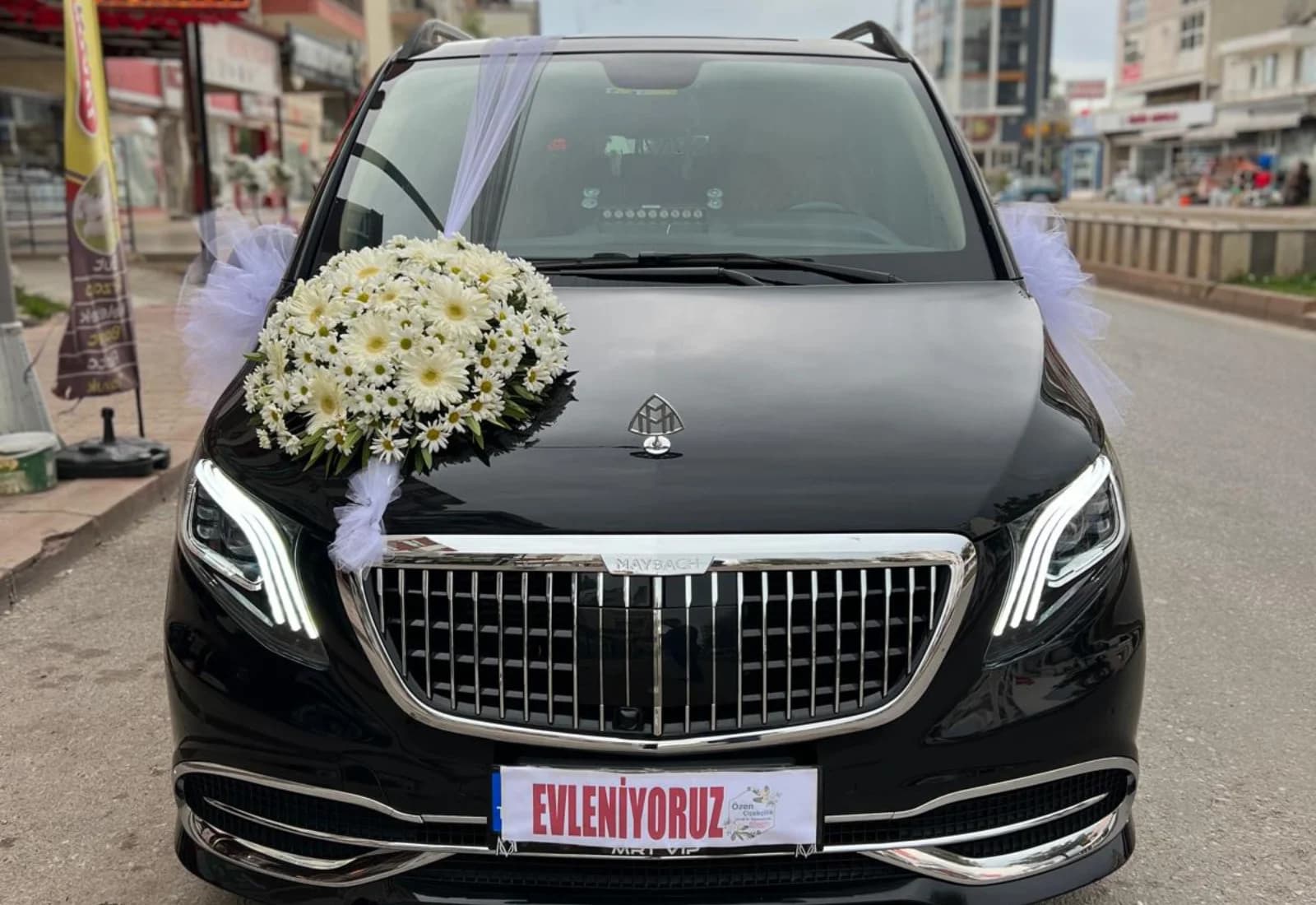 Wedding car decoration